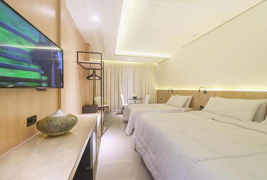 quarto 556 l hotel rafain.jpg