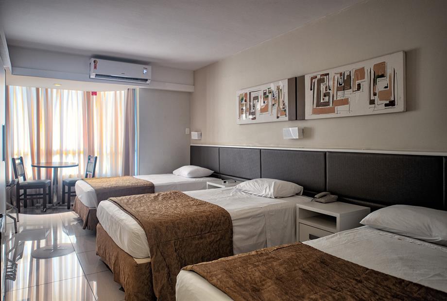 quarto 423 b hdr hotel rafain.jpg