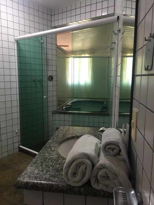 quarto com jacuzzi quarto 121 foto6.jpeg