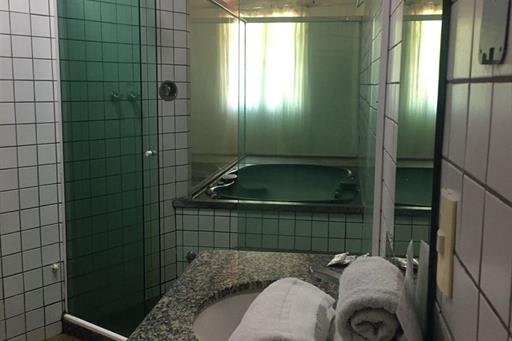 quarto com jacuzzi quarto 121 foto6.jpeg