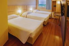 Apartamento Triplo Solteiro TRC