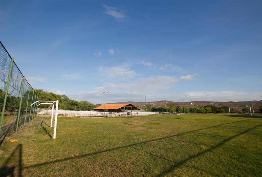 CAMPO DE FUTEBOL.jpg