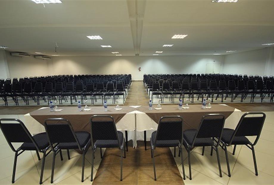 salão galo de campina 1 baixa.jpg