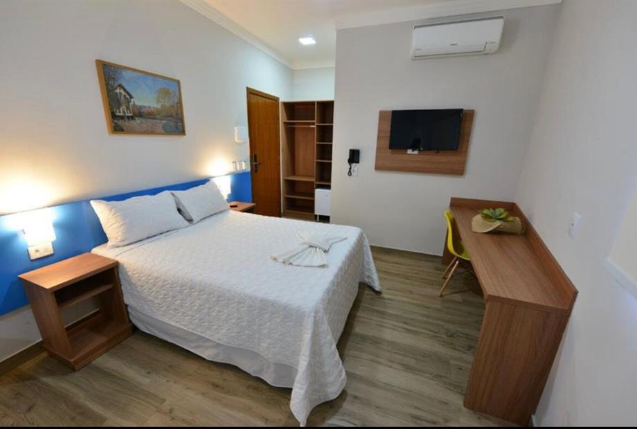 quarto casal bloco a.jpeg