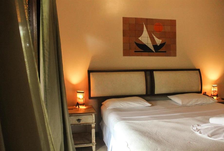 Quarto Quádruplo com Vista do Jardim-5.jpg