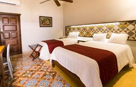 Double superior room of Hotel Caribe Merida Yucatan by Kavia