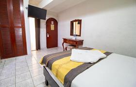 Standard room 1 bed of Hotel El Español Centro Historico by Kavia