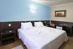 Quarto Casal (1 Cama de Casal)