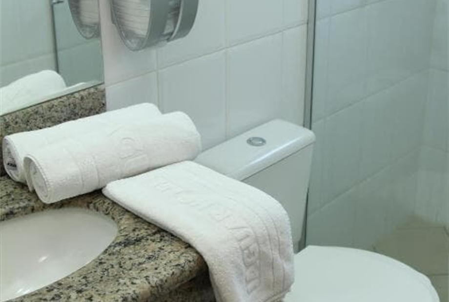 Quarto com 2 Camas de Solteiro-5.jpg