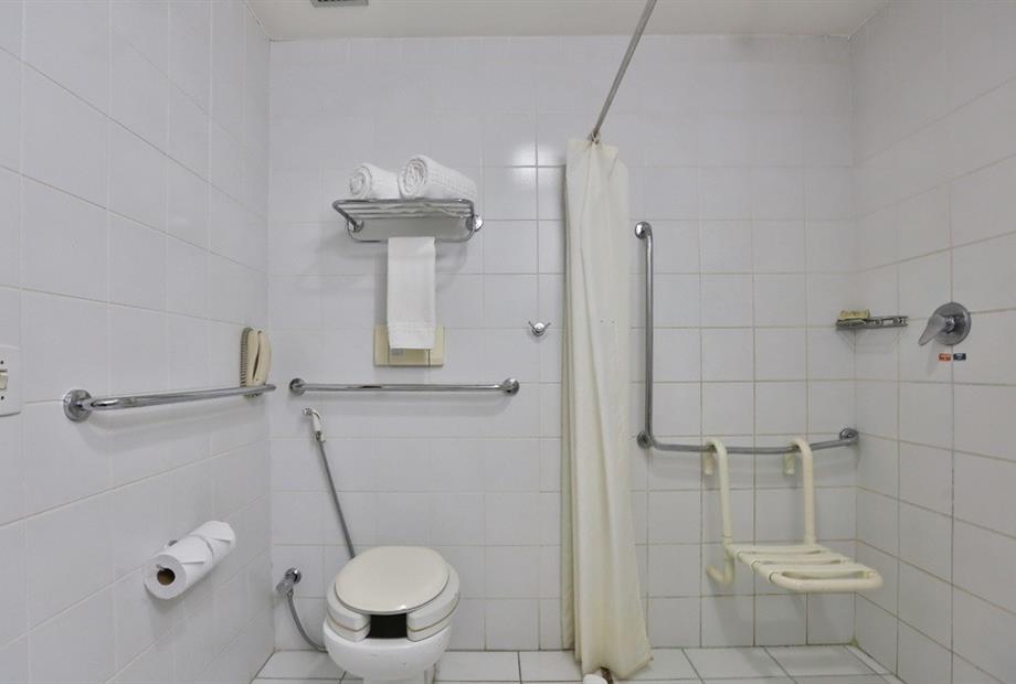 sesd - superior queen pcd - banheiro (2).jpg