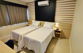 Quarto Deluxe com 2 Camas de Solteiro do Mogano Express Hotel