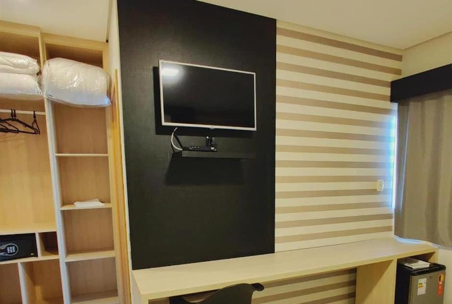 Quarto Deluxe com 2 Camas de Solteiro-8.jpg