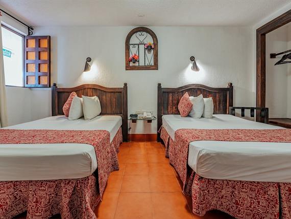 colonial standard3.jpg