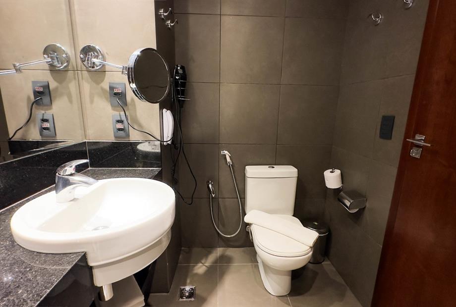 banheiro cama queen 2.jpg