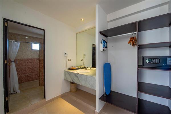 Photo 6 of Hotel Embajadores by Kavia