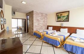 Triple Room of Hotel Ambassador Mérida by Kavia