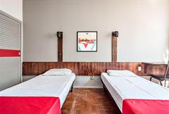 QUARTO DUPLO SOLTEIRO