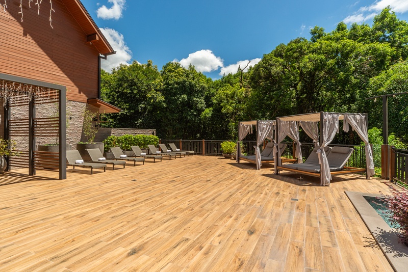 deck8.jpg