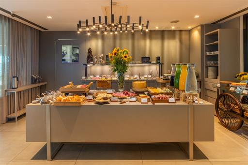 cafe chateau (2).jpg