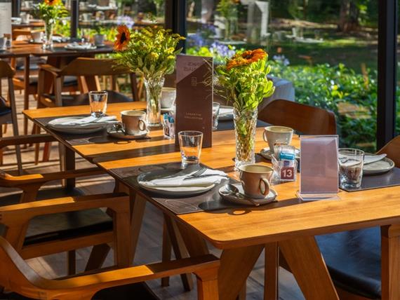 cafe chateau (5).jpg