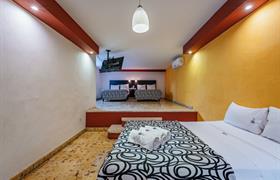 TRIPLO PADRÃO do Hotel Santiago by Kavia