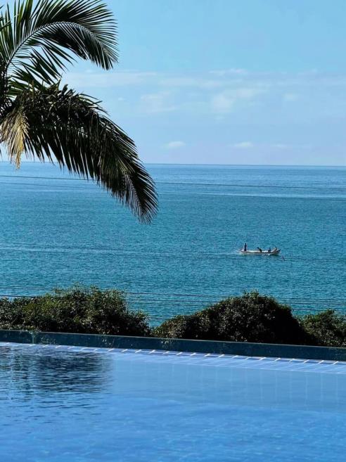 barco piscina.jpg