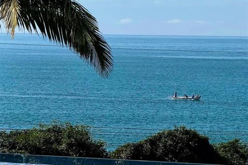 barco piscina.jpg