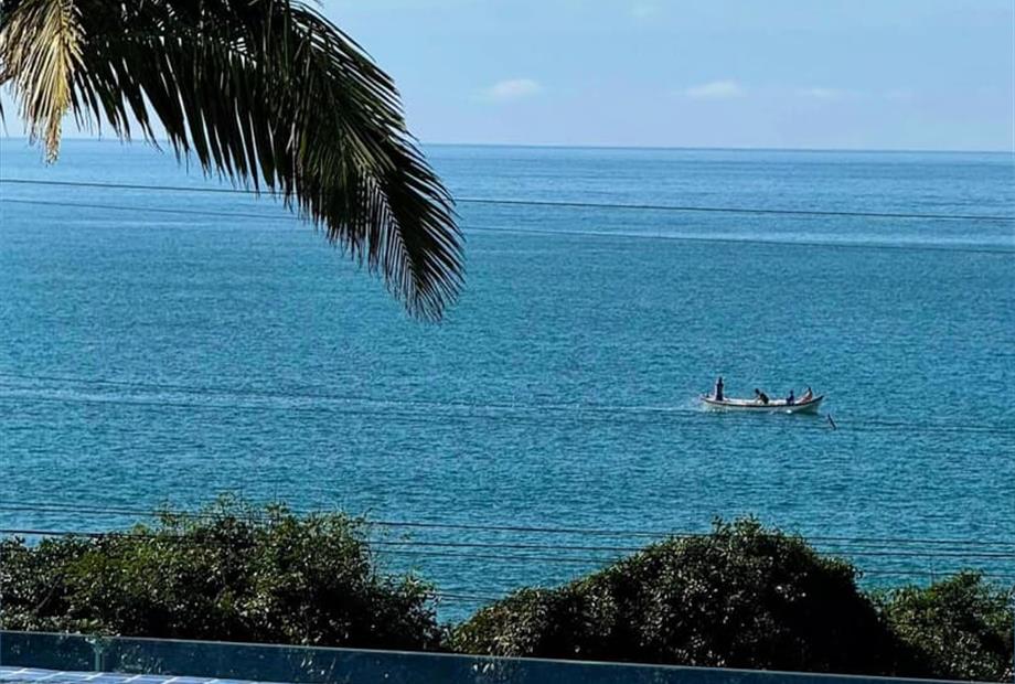 barco piscina.jpg