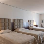 Superior Triplo Twin