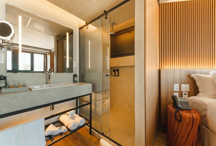 banheiro tropical bridge (1).jpg