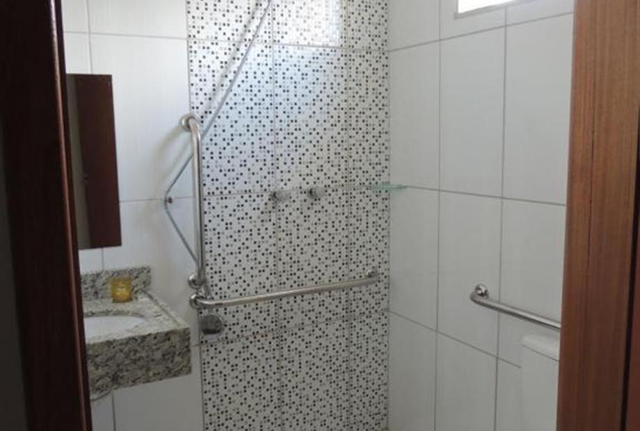 Quarto com 2 Camas de Solteiro-2.jpg