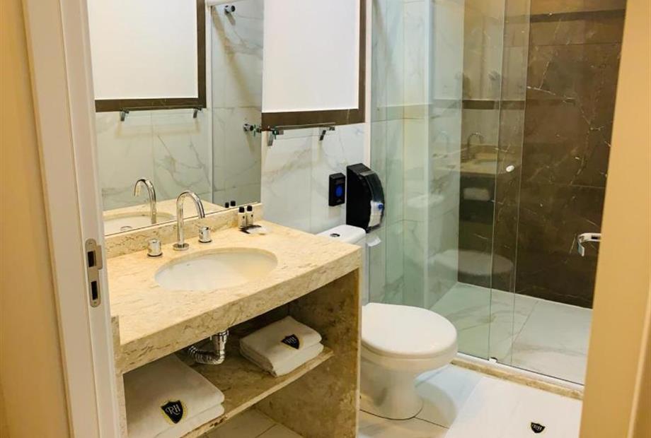 Quarto com Cama Queen-size-2.jpg