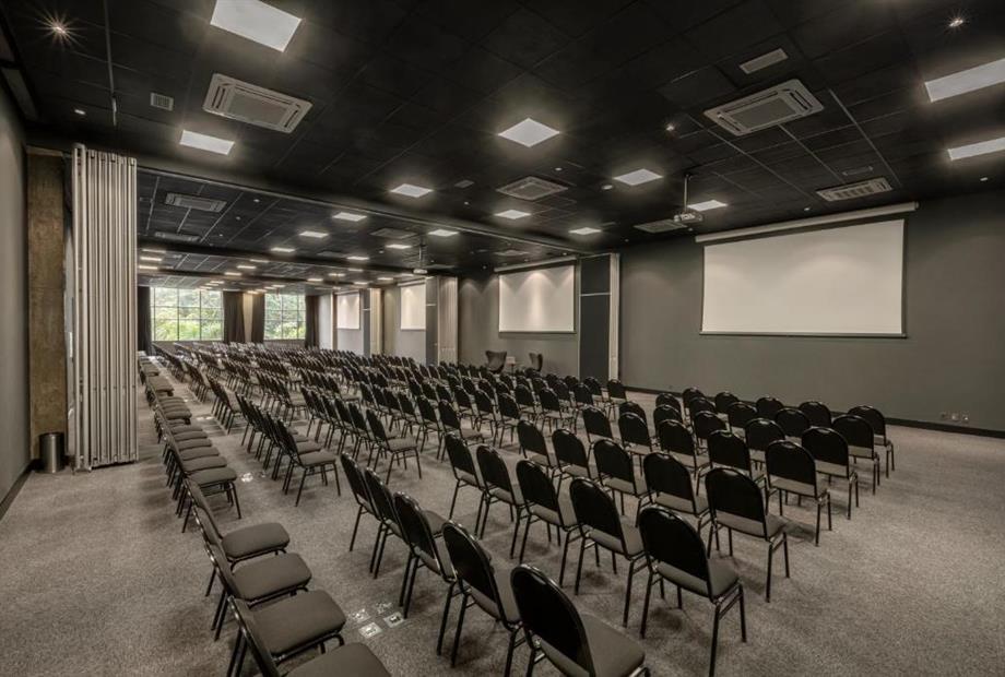 sala de eventos 1.jpg