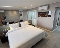 Suíte Casal - 1 Cama Super King