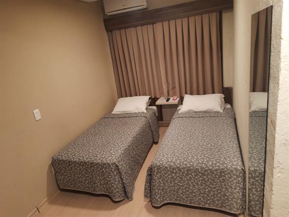 foto dois irma~so 2.jpeg