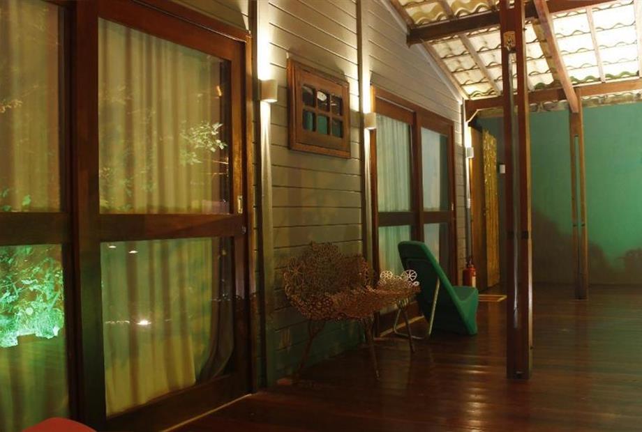 suíte madeira¹.jpg