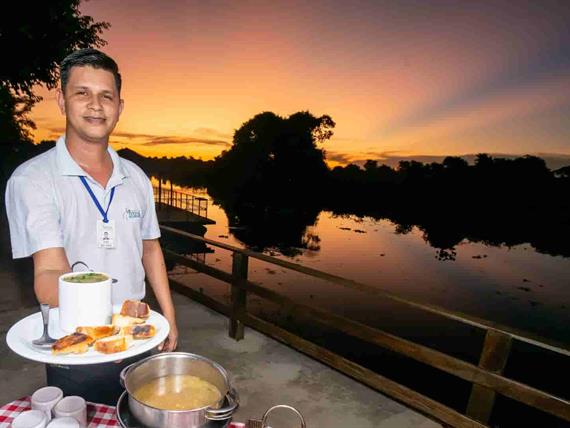 hotel caldo de piranha_18_11zon.jpg