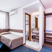 Quarto Duplo