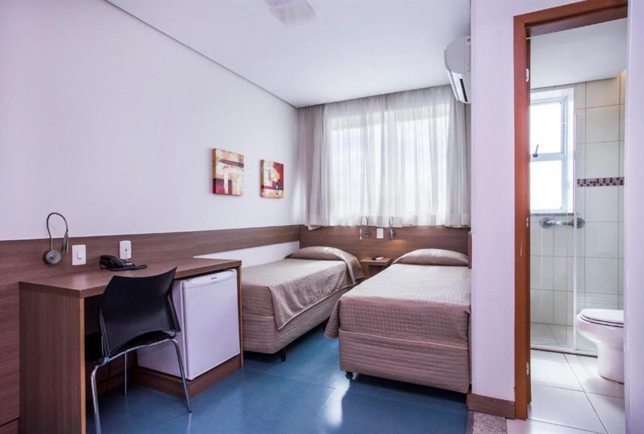 Quarto com 2 Camas de Solteiro-7.jpg