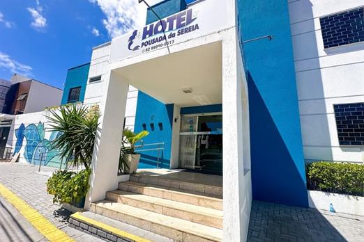 frente da pousada-min.jpg