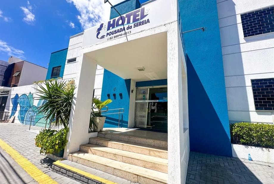 frente da pousada-min.jpg