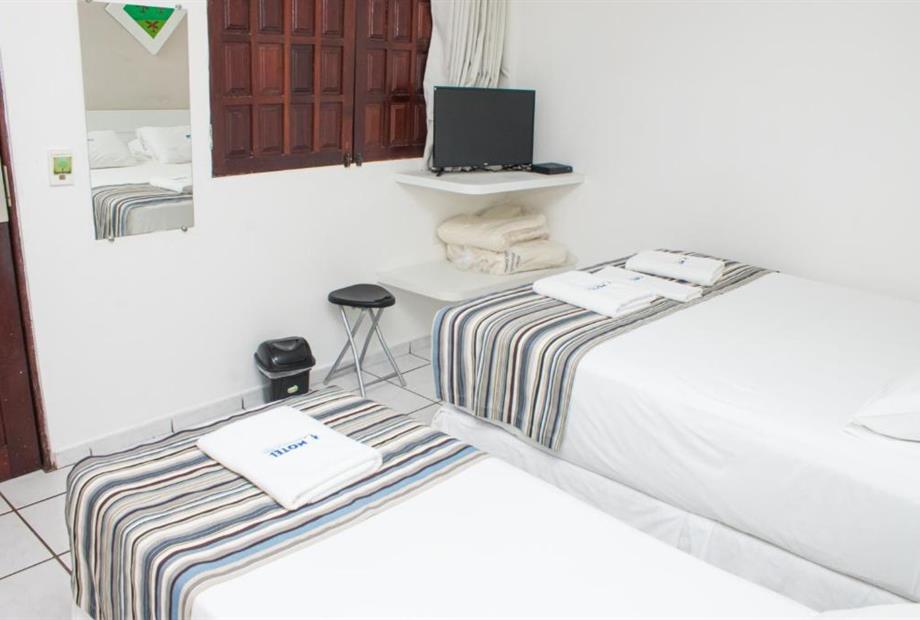 Quarto Triplo Standard-2.jpg