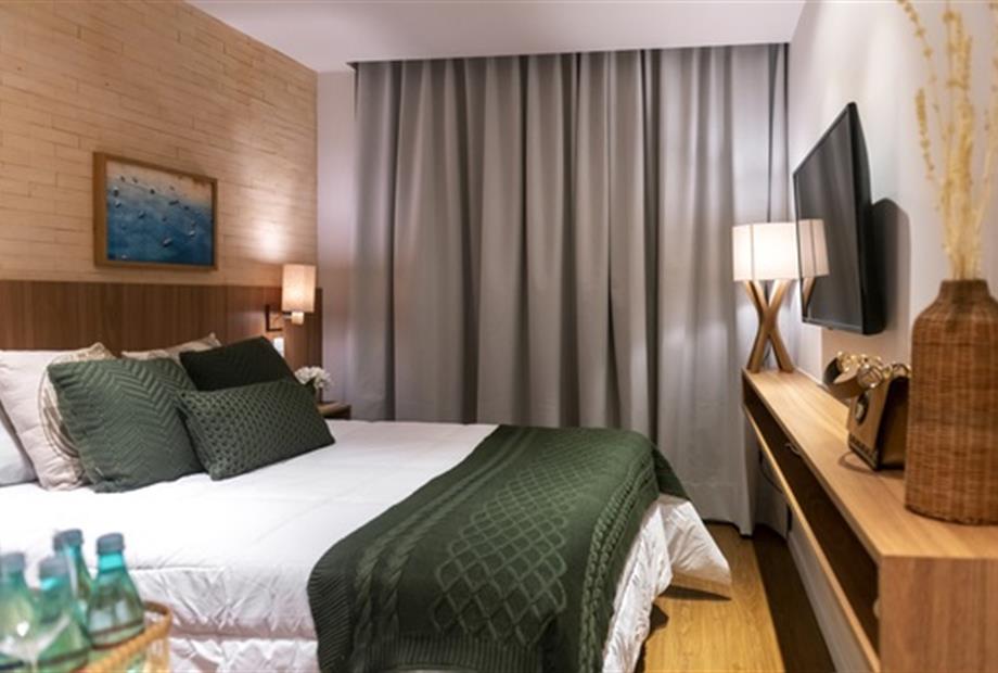 uh 01 -canto front (3).jpg