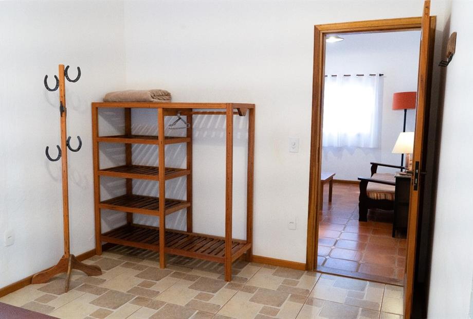 chalé superior 2 suítes com sala (13).jpg