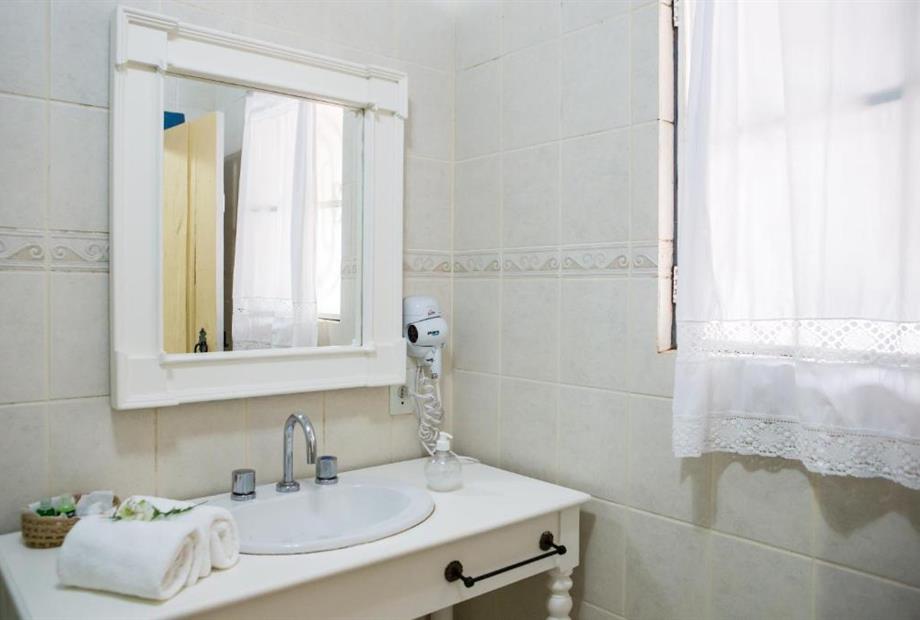 quartos standard triplo banheiro.jpg