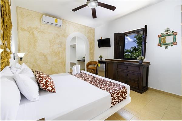 Photo 13 of Hotel Casa de las Flores by Kavia