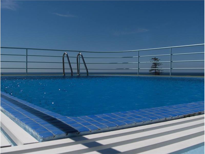 Piscina (1) .jpg