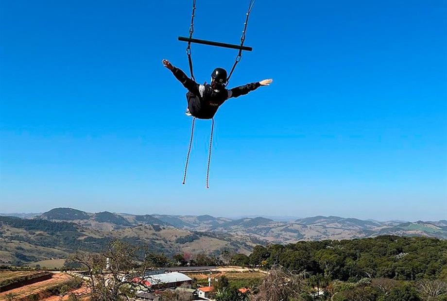 colina dos sonhos - balanço radic.jpg