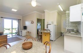 Apartamento Frente Mar com 01 dormitório do Morada Baden Baden