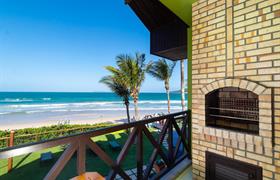 Apartamento Frente Mar com 02 dormitórios do Morada Baden Baden